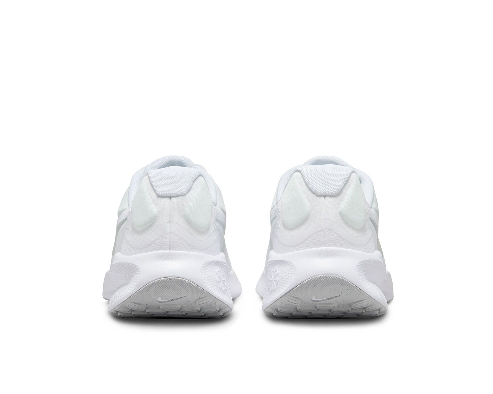 Nike Beyaz Nike Revolution 7