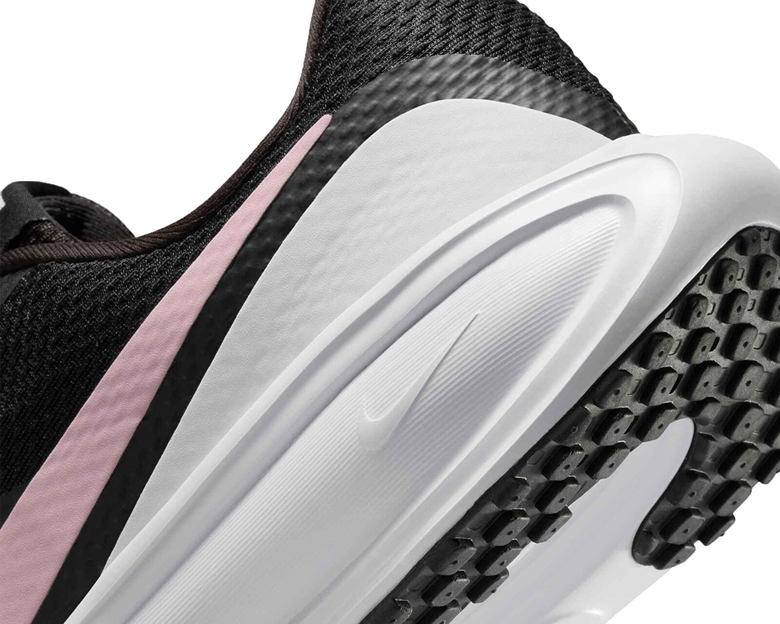 Nike Siyah Nike Revolution 8