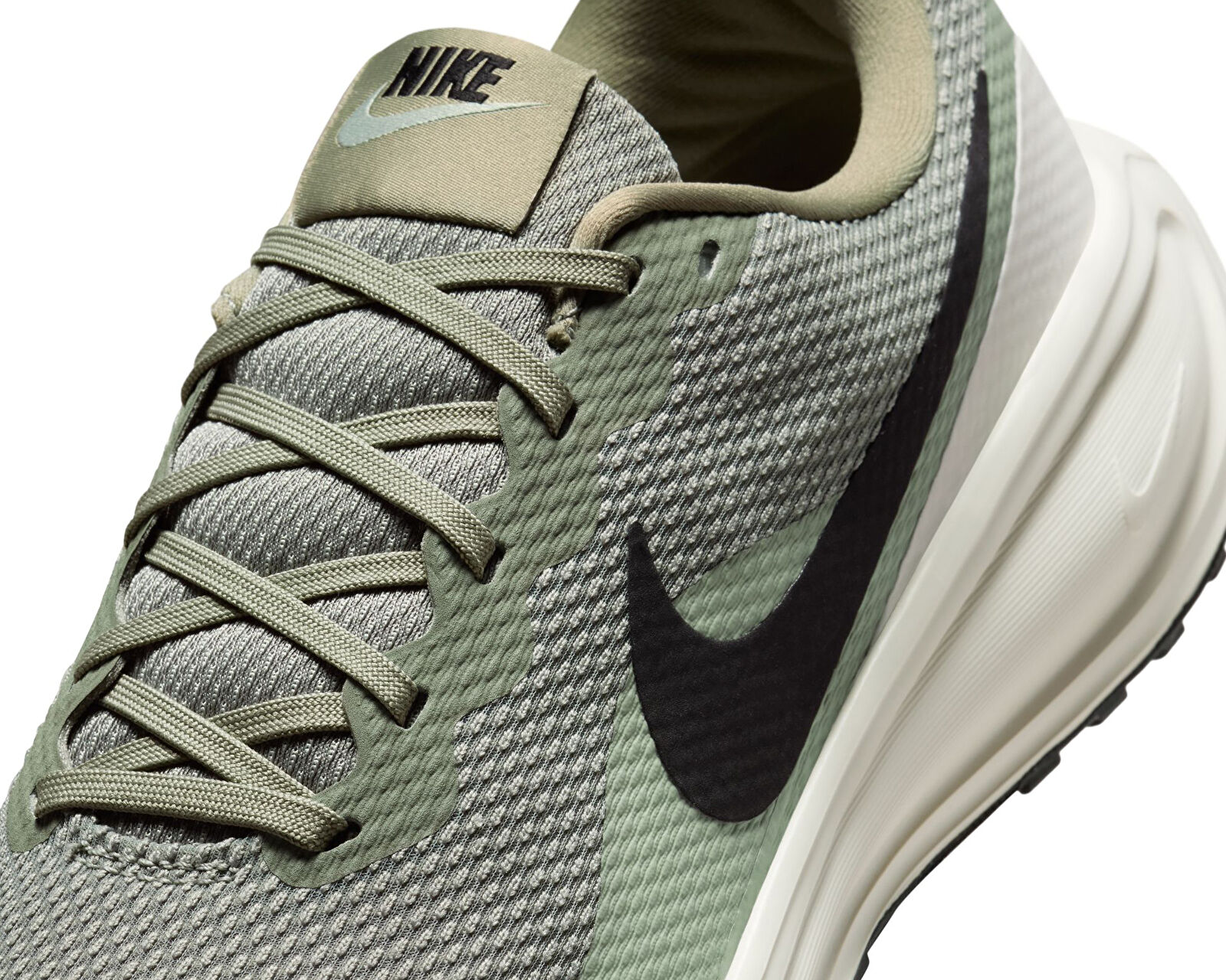 Nike Gri Nike Revolution 8