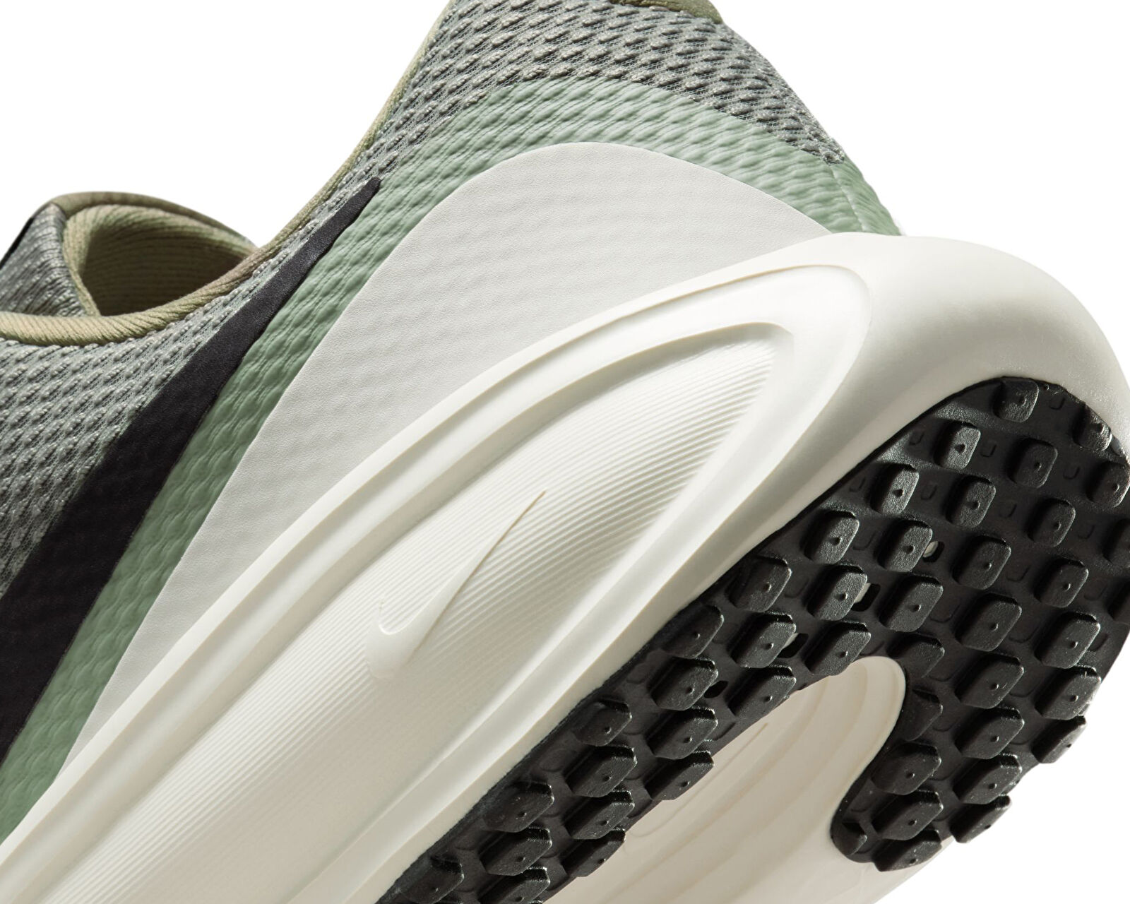 Nike Gri Nike Revolution 8