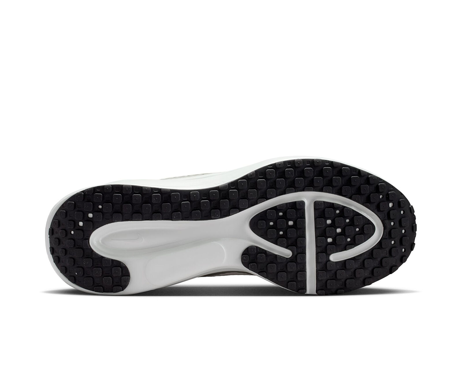 Nike Haki Nike Revolution 8