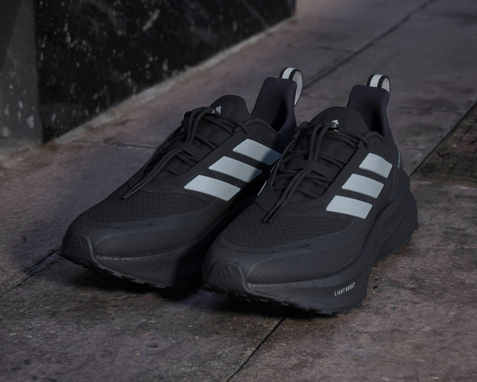 Adidas Siyah Adidas Ultraboost 5