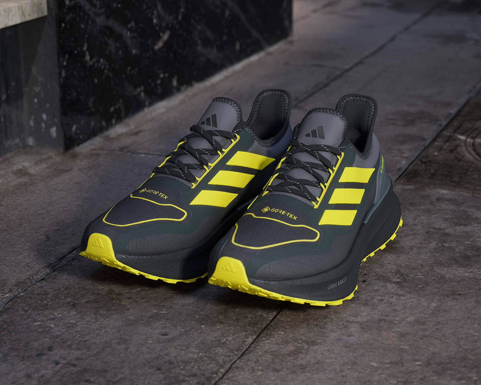 Adidas Gri Adidas Ultraboost 5