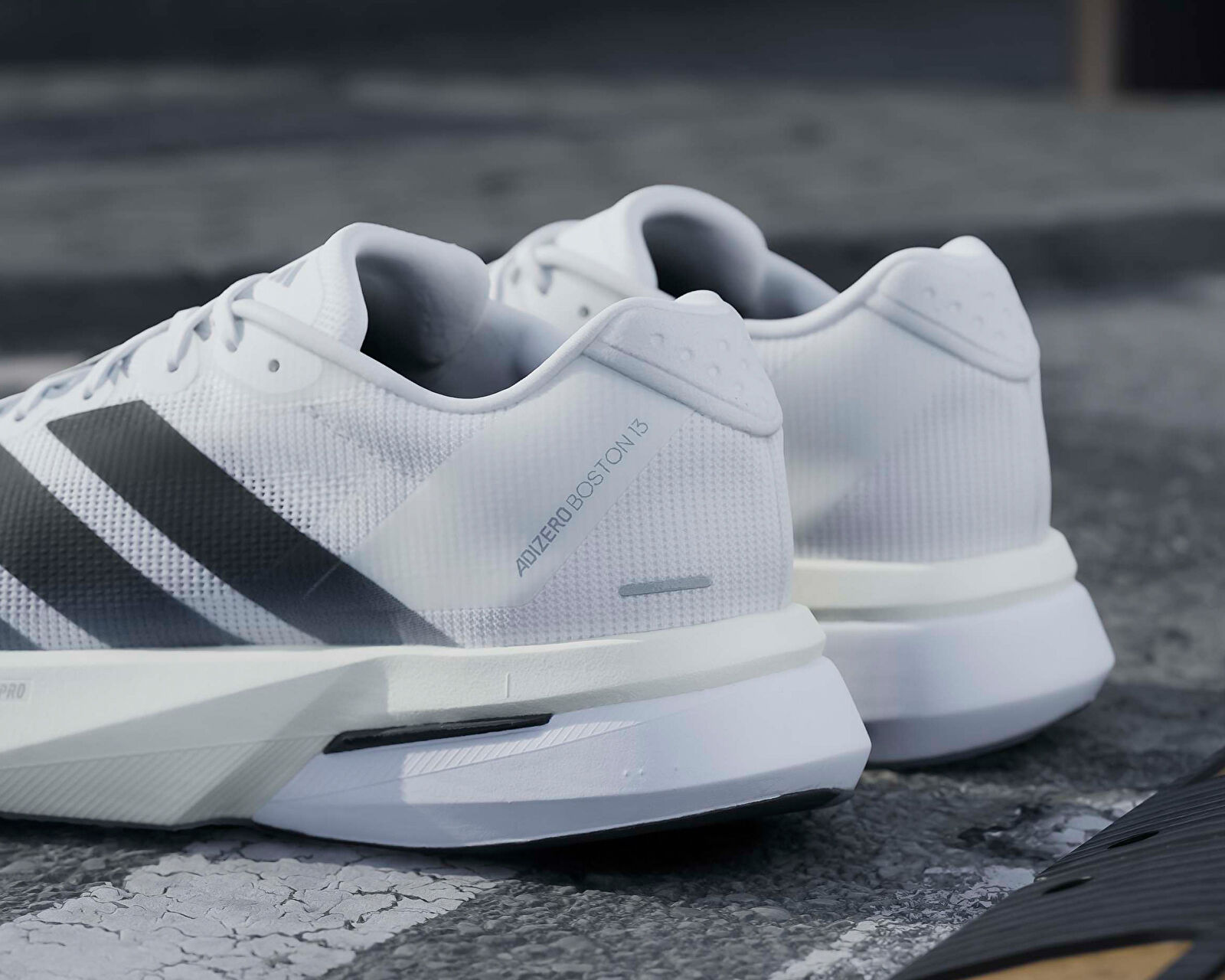 Adidas Beyaz Adidas Adizero Boston 13