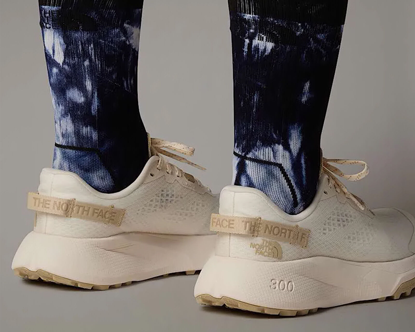 The North Face Beyaz The North Face Altamesa 300