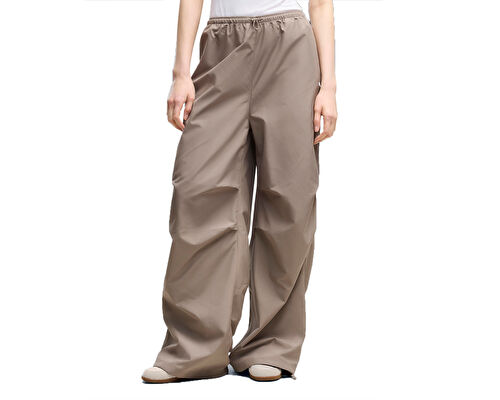 WARDROBE ESS PARACHUTE PANTS