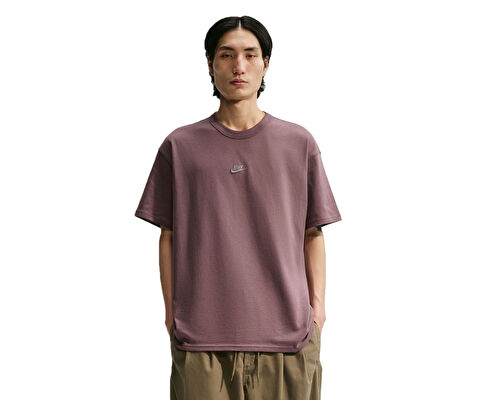 M NSW TEE LSE PREM ESS SUST