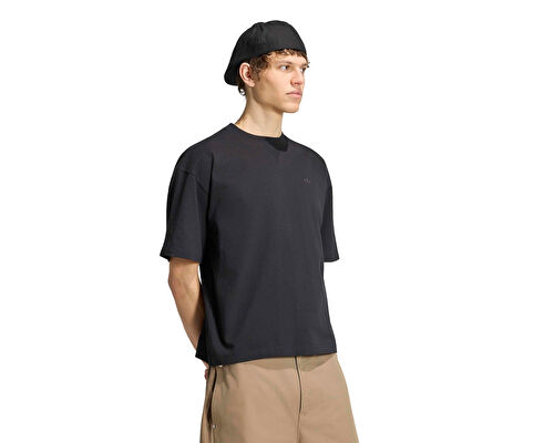 PREMIUM ESSENTIALS TEE