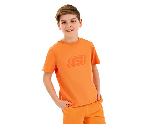 B ESSENTIALS T-SHIRT