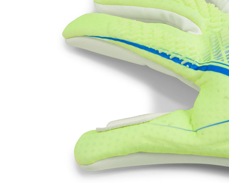 PUMA ULTRA ULTIMATE HYBRID