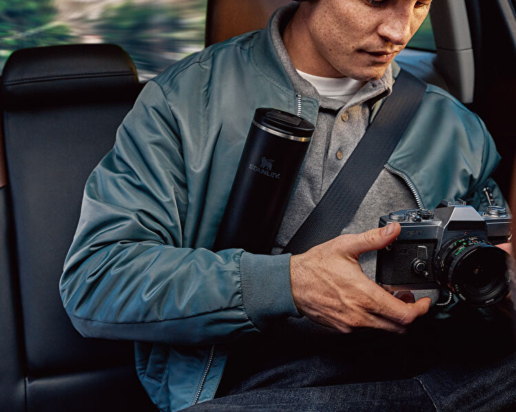 The Transit Fliptop Mug 0.47L
