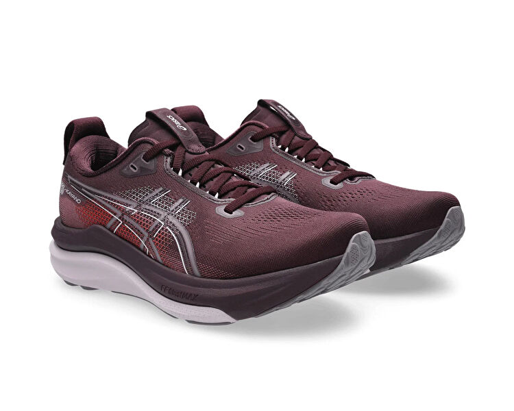 GEL-KAYANO 33