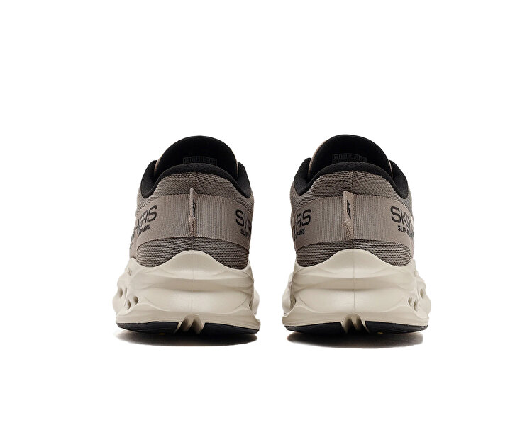 MAX CUSHIONING GLIDE-STEP