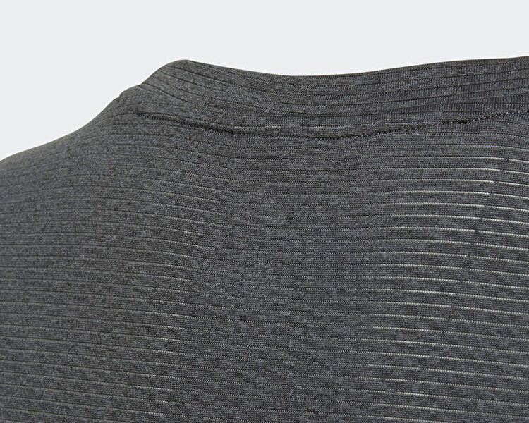 Yb Textured Tee