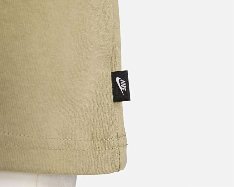 Sportswear Premium Essentials