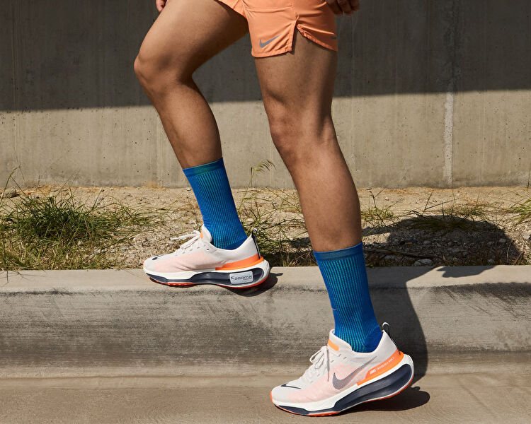 Nike Erkek Invincible 3 Krem DR2615-007