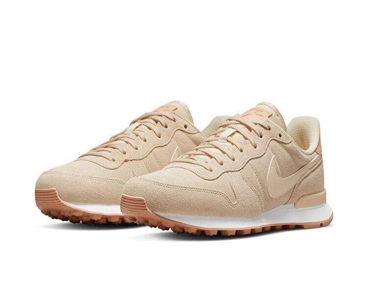 Wmns internationalist