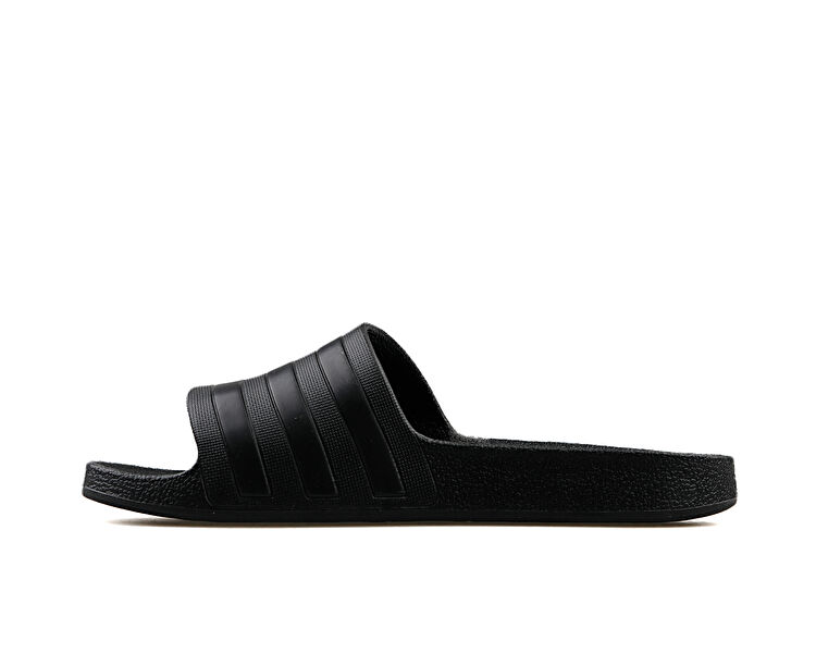 ADILETTE AQUA