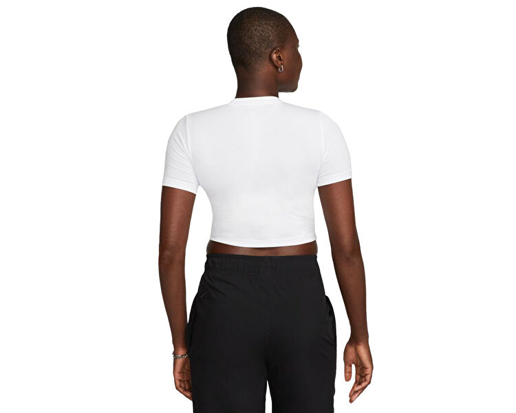 Sportswear Essential