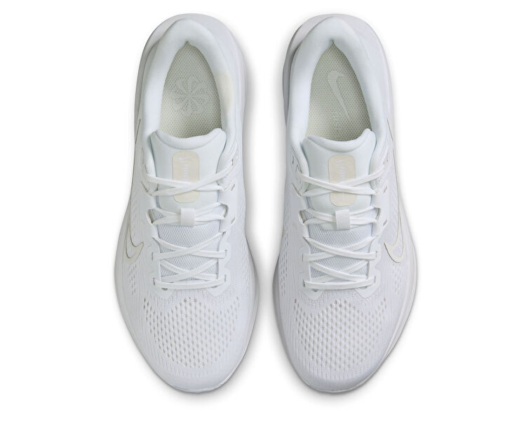 WMNS QUEST 6