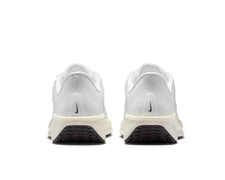 WMNS QUEST 6