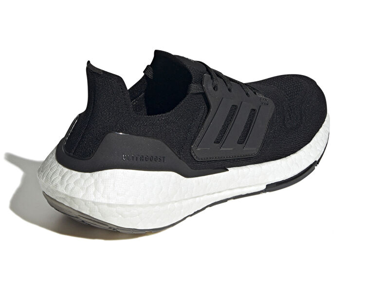Ultraboost 22 W