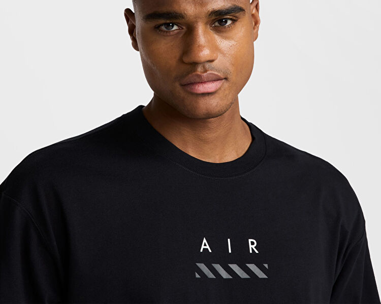 SPORTSWEAR