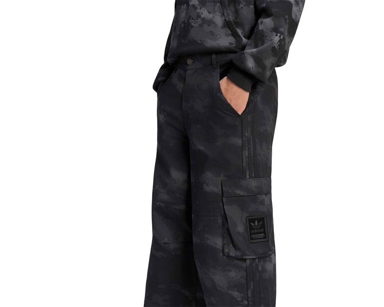 CAMO PANTS
