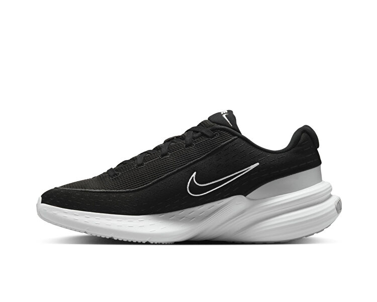 NIKE UPLIFT SC