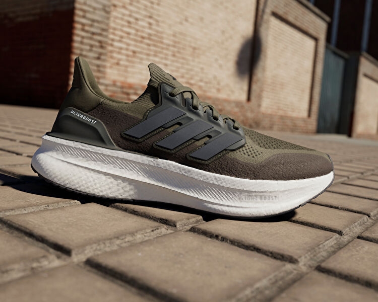 ULTRABOOST 5