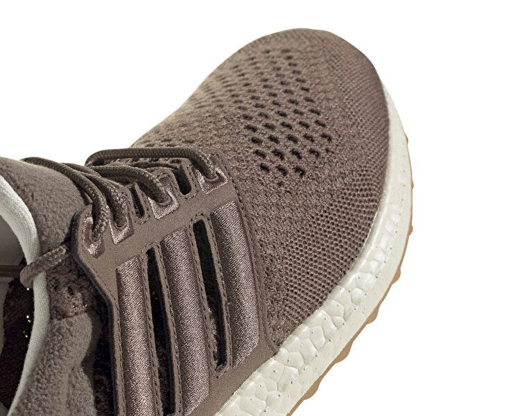 adidas gazelle silver green womens adidas Men's Ultraboost Light Legacy Running Shoe