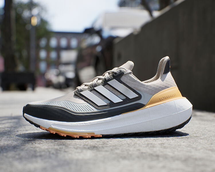 adidas Erkek Ultraboost Light C.Rdy Krem IE1674