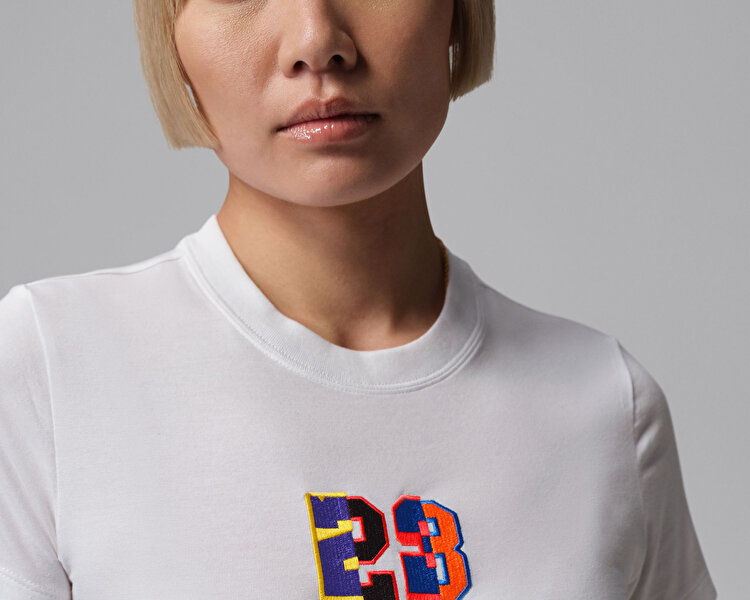 W JORDAN FLT SS TMID GFX TEE 23