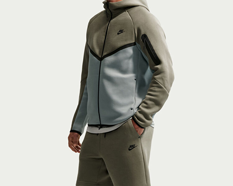 M NK TECH FLC SHORT
