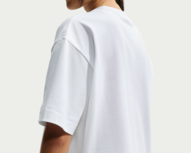 W NSW NK LUXE BXY TEE FA26