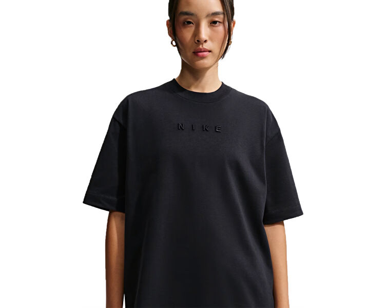 W NSW NK LUXE RLX TEE FA26