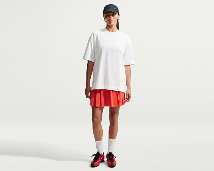 W NSW NK LUXE RLX TEE FA26