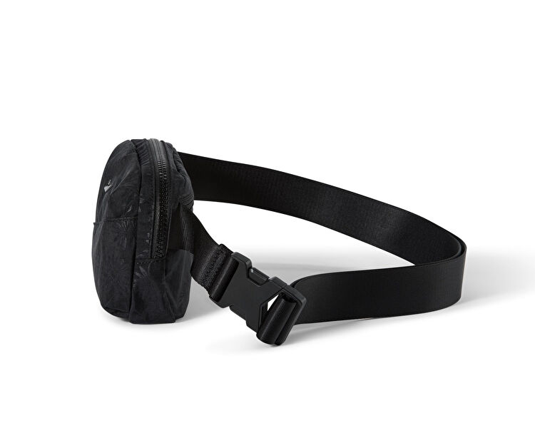 NK AURA WAISTPCK-FLORAL EMBOSS