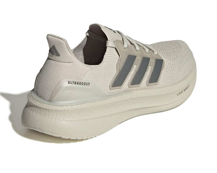 ULTRABOOST 5