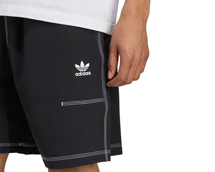 ESSENTIALS SHO