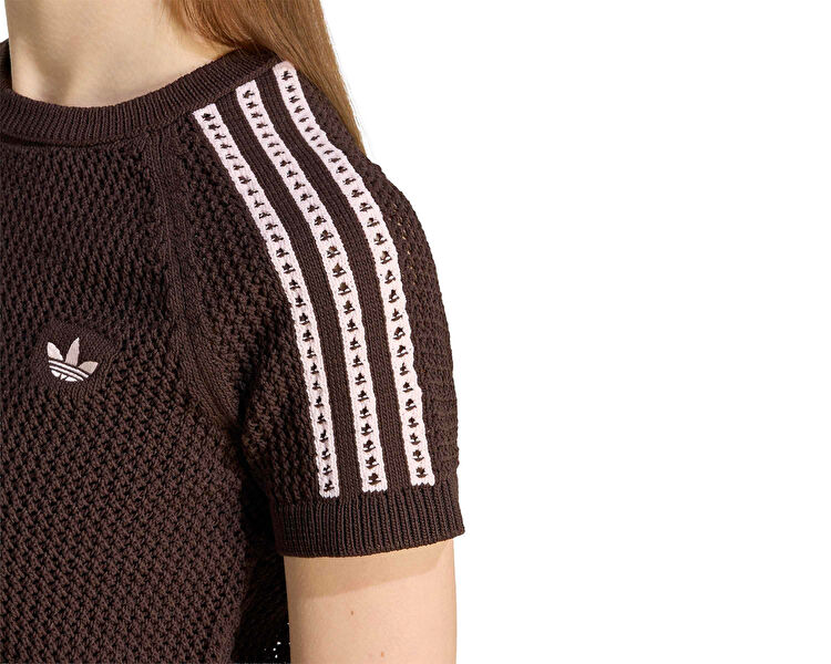 CROCHET TEE