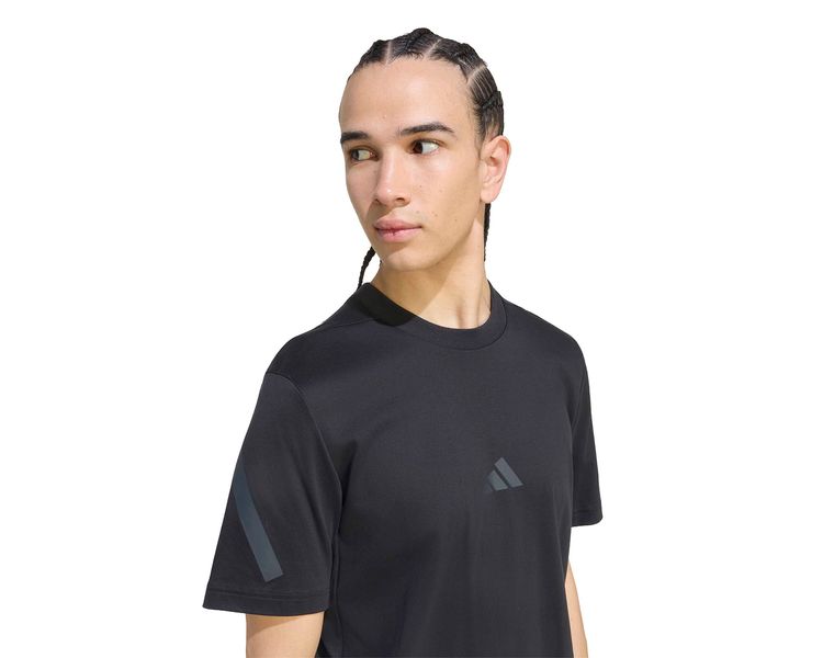 M Z.N.E. TEE RE