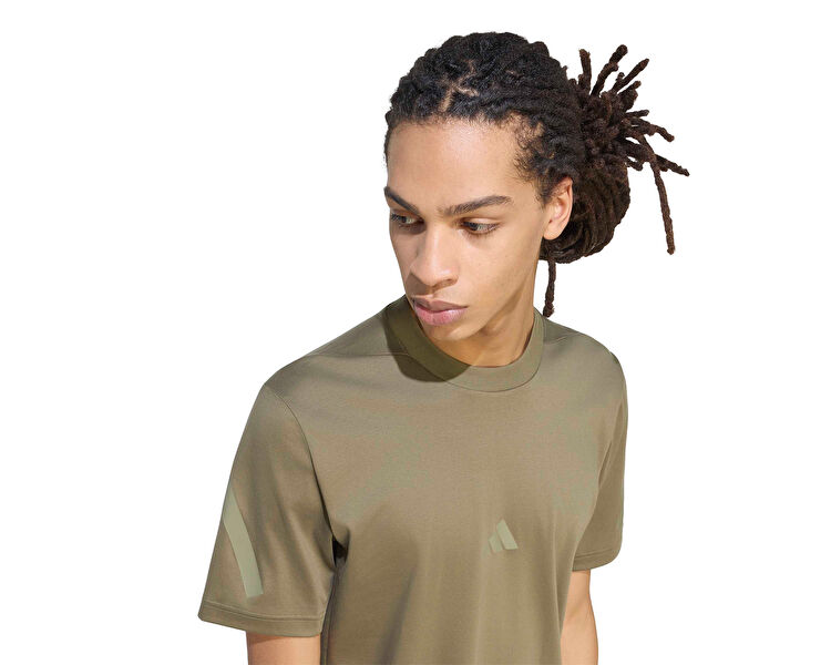 M Z.N.E. TEE RE