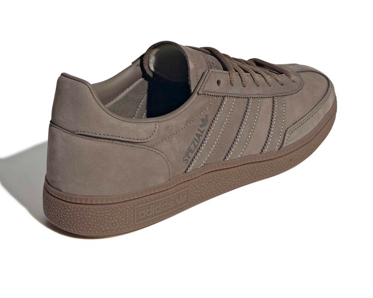 HANDBALL SPEZIAL