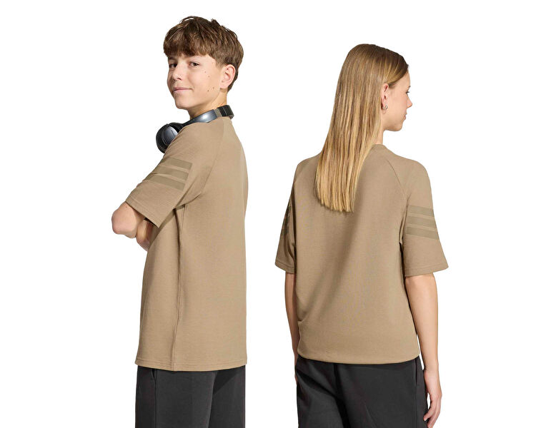 J FI 3S TEE