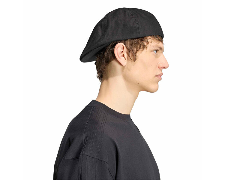 PREMIUM ESSENTIALS TEE