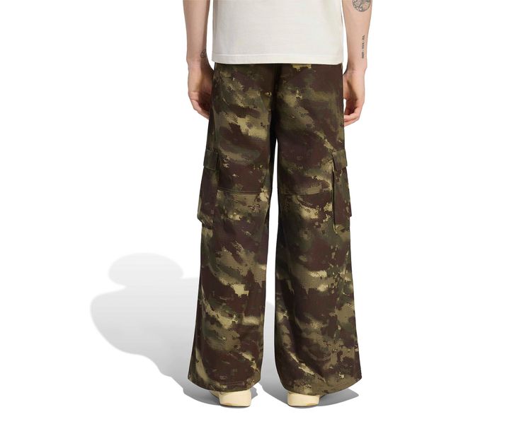 CAMO PANTS