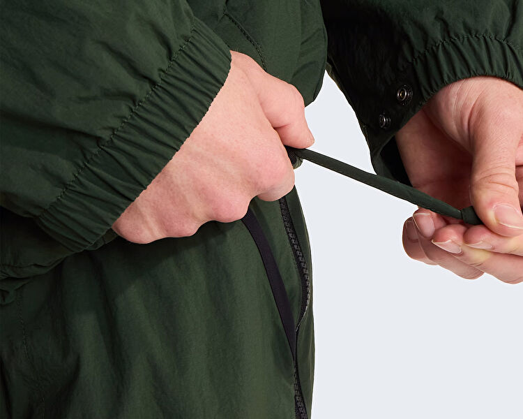 M TNF RED BOX NYLON FLEECE LINED JACKET