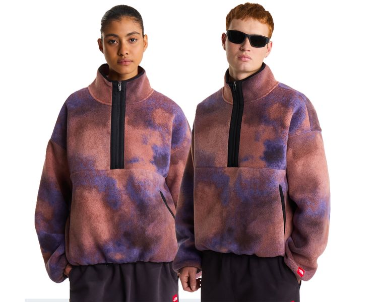 M TNF RED BOX PRINTED 1/2 ZIP FLEECE