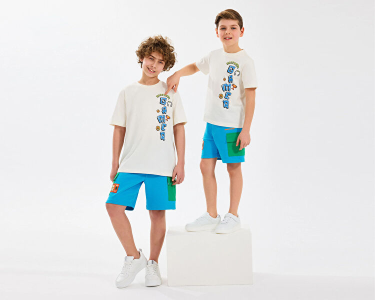 B GRAPHIC TEE T-SHIRT